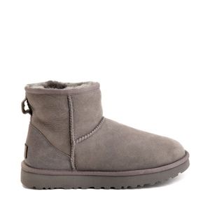 UGG mini grey size 7.0